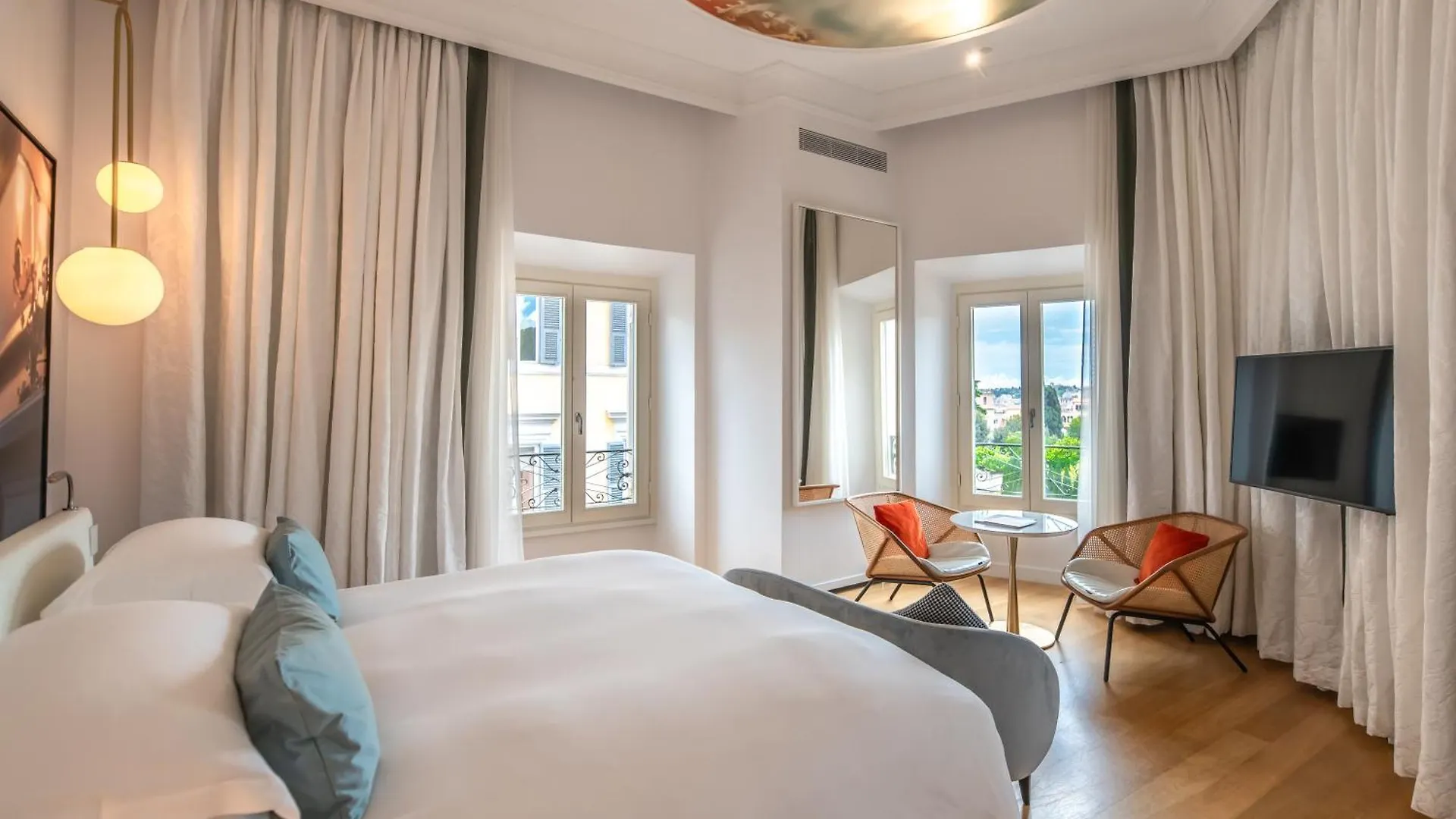 Sofitel Roma Villa Borghese 5*, רומא